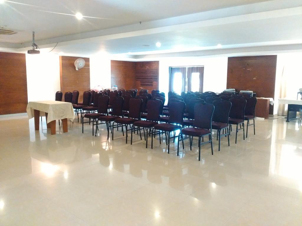 Hotel Milestonnez Sriperumbudur Luaran gambar